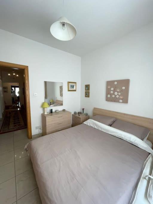Lovely, Modern, Bright Maisonette. Heart Of Sliema Exterior foto